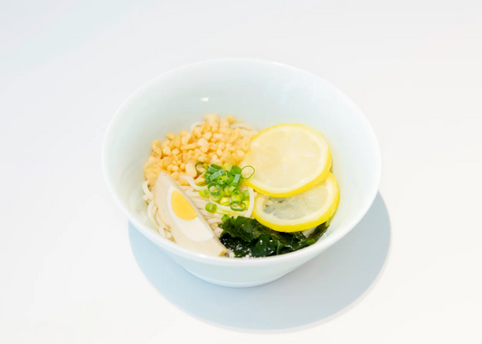 五島うどんと雲仙ハムのミニ丼セット（うどんは温・冷から選択可能）