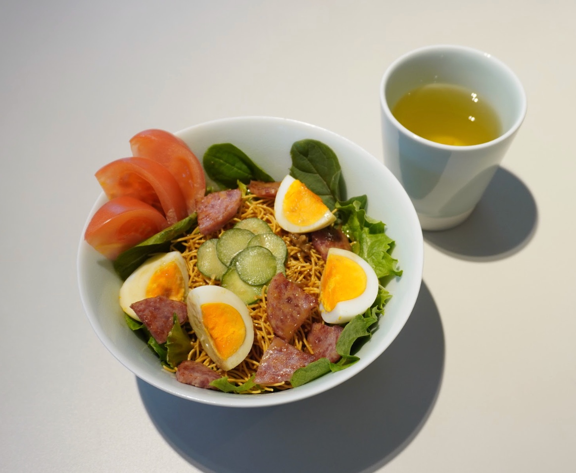 サラダ風長崎名物たっぷりゴマダレ皿うどん